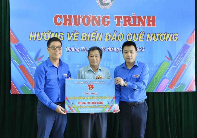 Tuổi trẻ hướng về biển đảo quê hương, tri ân Mẹ Việt Nam anh hùng - Ảnh 3.