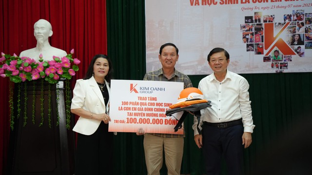 Quỹ từ thiện Kim Oanh tri ân liệt sĩ, gia đình chính sách, người có công  - Ảnh 1.