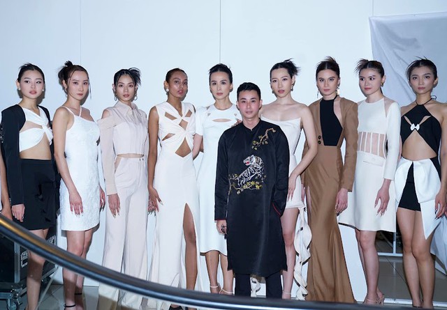 Nhà thiết kế Hào Trương gây ấn tượng mạnh tại 'Tuần lễ thời trang George Town 2023' - Ảnh 5.