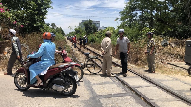 Thừa Thiên – Huế: Nam thanh niên bị tàu hỏa tông tử vong - Ảnh 1.