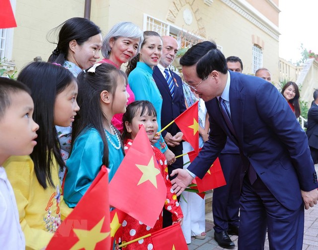 Chủ tịch nước gặp mặt kiều bào và những người bạn Ý thân thiết với Việt Nam - Ảnh 1.
