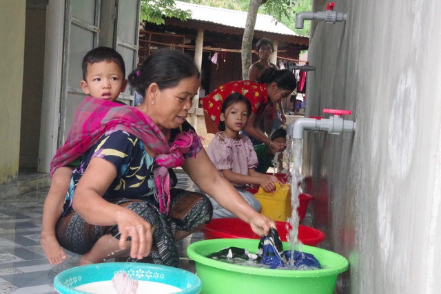 Nhóm của những người từng thăm Trường Sa chăm lo cho đồng bào biên giới Quảng Trị - Ảnh 2.