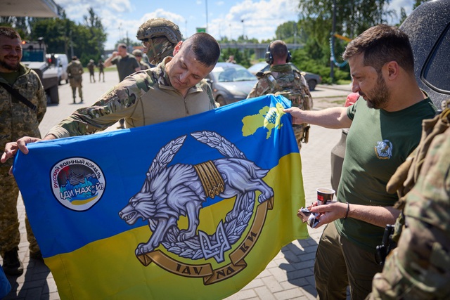 Chiến sự ngày 521: Lãnh đạo tình báo nói Ukraine sẽ 'sớm' tiến vào Crimea - Ảnh 3.