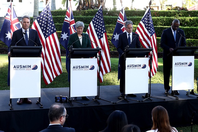 Mỹ giúp Úc sản xuất hệ thống rốc két phóng loạt, gửi thông điệp tới Trung Quốc - Ảnh 1.