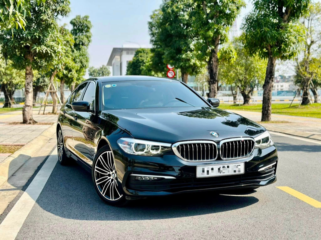 BMW 520i mới 5 năm tuổi bán lại ngang giá Toyota Camry   - Ảnh 1.