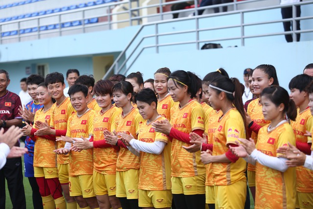 Huỳnh Như: Đội tuyển nữ Việt Nam sẽ thi đấu với tinh thần cao nhất - Ảnh 2.