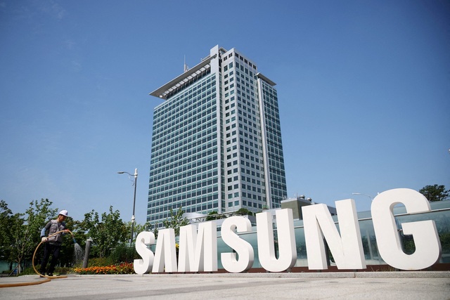 Samsung kiện công ty Trung Quốc sản xuất màn hình cho iPhone, Apple Watch - Ảnh 1.