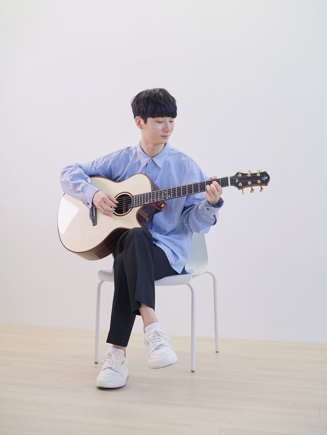 Thần đồng guitar Hàn Quốc Sungha Jung cover 'See tình' trong tour diễn tại Việt Nam - Ảnh 3.