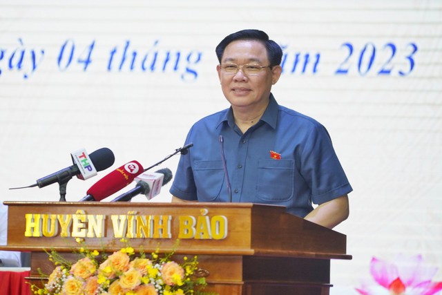 Hải Phòng: Chủ tịch Quốc hội Vương Đình Huệ tiếp xúc cử tri huyện Vĩnh Bảo - Ảnh 2.