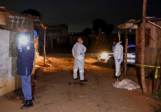 Rò rỉ khí gas khiến 16 người thiệt mạng tại Nam Phi - Ảnh 1.