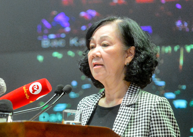Bà Trương Thị Mai: 'Nghiêm cấm đảng viên tác động đến xử lý vi phạm giao thông' - Ảnh 1.