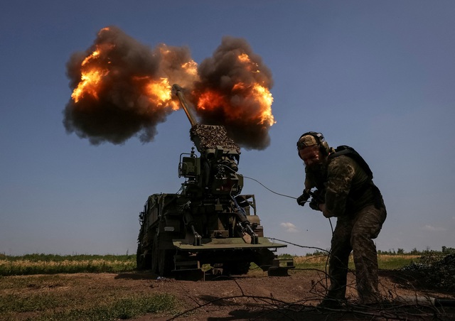 Chiến sự ngày 499: Ukraine hoan nghênh bom chùm, nói cần vũ khí tầm xa của Mỹ - Ảnh 6.
