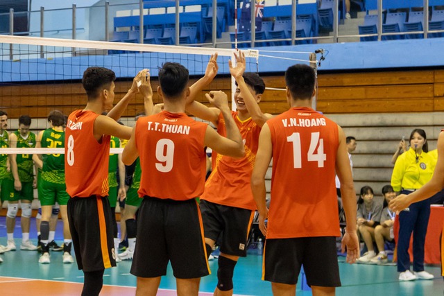 Đội tuyển nam bóng chuyền Việt Nam thua Úc ở AVC Challenge Cup - Ảnh 3.