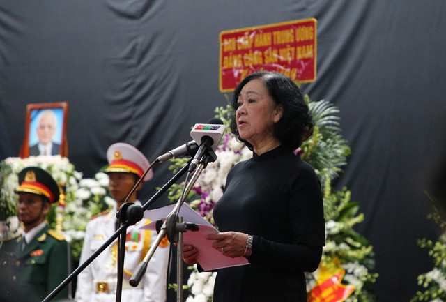 Lãnh đạo Đảng, Nhà nước tiễn ông Lê Phước Thọ về an nghỉ tại quê nhà - Ảnh 1.