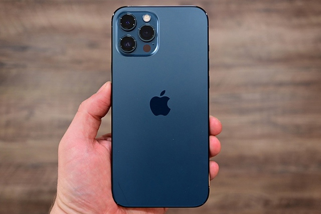 iPhone 15 Pro sẽ mang đến lựa chọn màu xanh lam đậm - Ảnh 1.