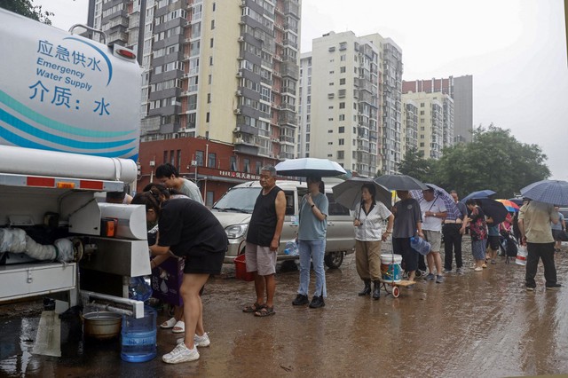 Số người chết tăng lên ở Bắc Kinh, tỉnh phụ cận do siêu bão Doksuri - Ảnh 5.