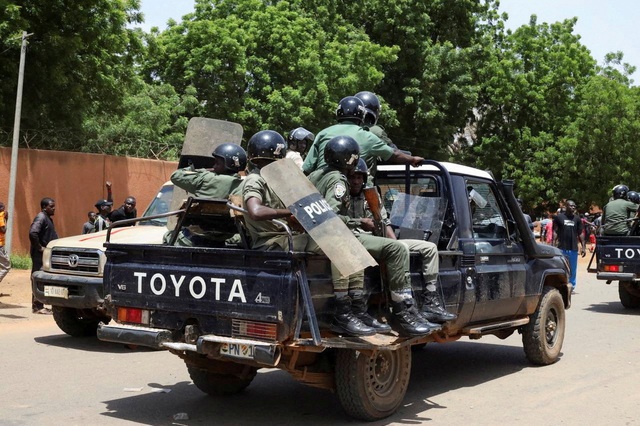 Căng thẳng khu vực gia tăng trước khả năng 'can thiệp quân sự' ở Niger  - Ảnh 1.