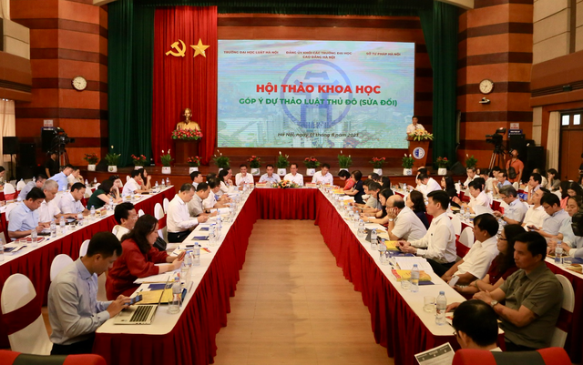 Không nên để 2 thành phố mới của Hà Nội khoác 'áo đồng phục' như cấp huyện - Ảnh 2.