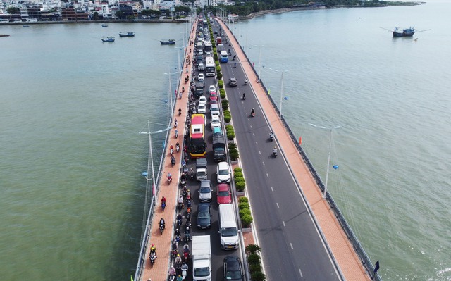 Cầu Xóm Bóng Nha Trang thông xe kỹ thuật vào 2.9, đưa vào khai thác ngày 20.9 - Ảnh 3.