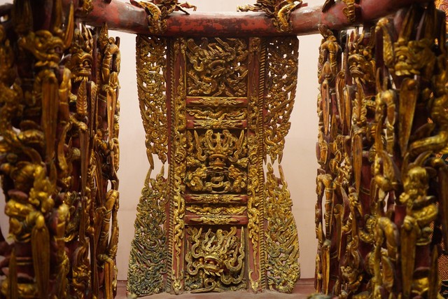 Mãn nhãn với ngai thờ hơn 300 năm tuổi trong miếu cổ ở Thái Bình - Ảnh 3.
