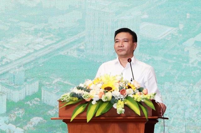 Không nên để 2 thành phố mới của Hà Nội khoác 'áo đồng phục' như cấp huyện - Ảnh 1.
