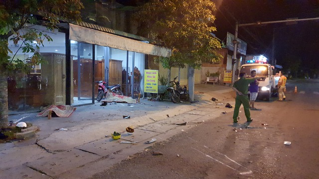Tiền Giang: Hai xe máy tông nhau QL50 làm 2 người tử vong tại chỗ  - Ảnh 1.