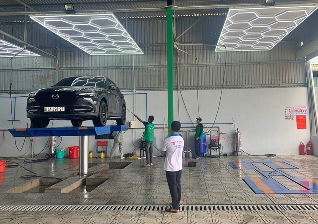 Mở tiệm kinh doanh rửa xe là loại hình đầu tư siêu lợi nhuận Mở tiệm kinh doanh rửa xe là loại hình đầu tư siêu lợi nhuận
