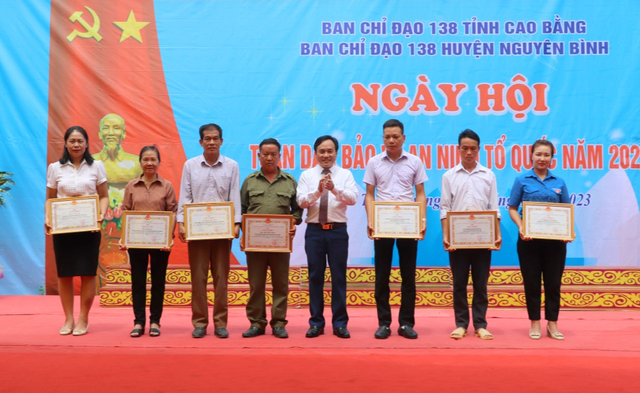 Phải huy động toàn dân tham gia bảo vệ an ninh Tổ quốc - Ảnh 2.