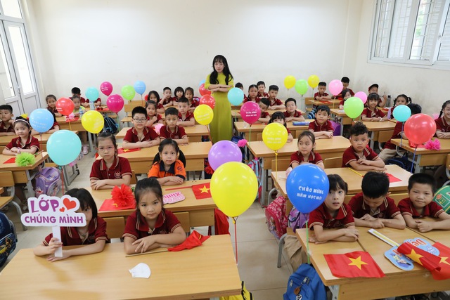  Năm học mới, trường học ở Hà Nội được thu chi những khoản nào? - Ảnh 1.