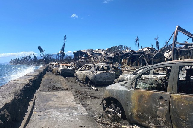 Số người chết trong trận cháy rừng ở Hawaii tăng 80, cả thị trấn bị tàn phá - Ảnh 1.