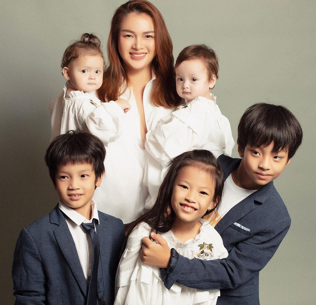 Á hậu Diễm Châu tiết lộ lý do rời showbiz, làm mẹ đơn thân của 5 con - Ảnh 1.