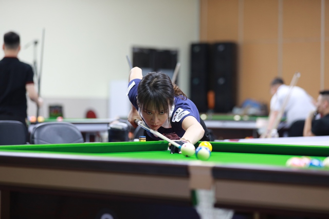 Cơ thủ Mâu Trâm đánh bại cựu vô địch SEA Games tại giải billiards JOY Heyball  - Ảnh 2.