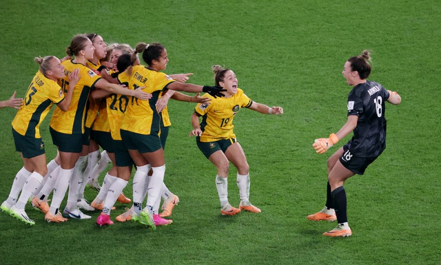Lịch thi đấu bán kết World Cup nữ 2023: Chủ nhà Úc đối đầu đương kim vô - Ảnh 1.