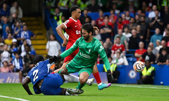 Ngoại hạng Anh: Chelsea và Liverpool cầm chân nhau trong trận cầu tâm điểm vòng 1 - Ảnh 4.