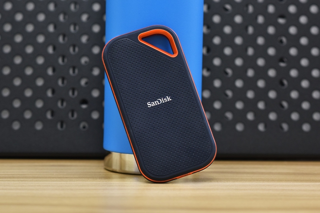 SanDisk Extreme Pro có kích thước rất nhỏ gọn