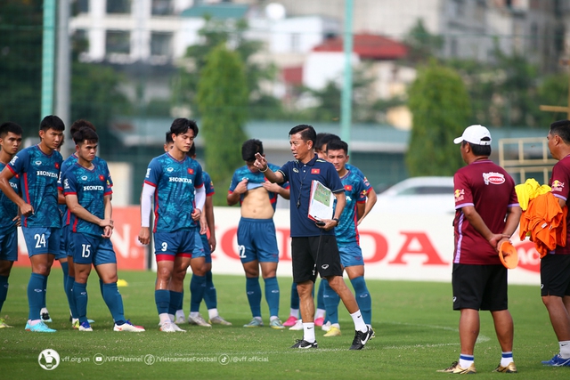 U.23 Việt Nam chốt danh sách 26 cầu thủ, chuẩn bị đấu giải U.23 Đông Nam Á - Ảnh 2.