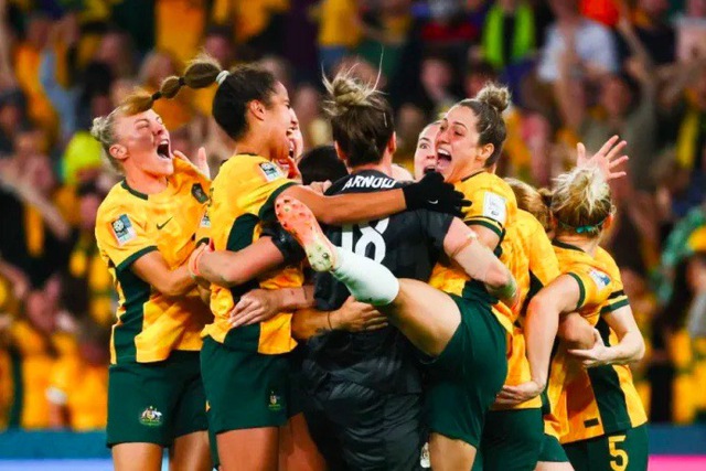 Đội tuyển nữ Úc mang trọng trách của bóng đá châu Á tại World Cup 2023 - Ảnh 1.