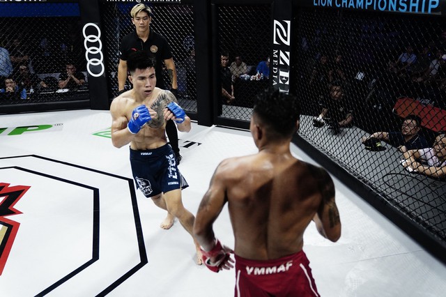 Nhà vô địch tán thủ châu Á thất bại trên sàn MMA - Ảnh 1.