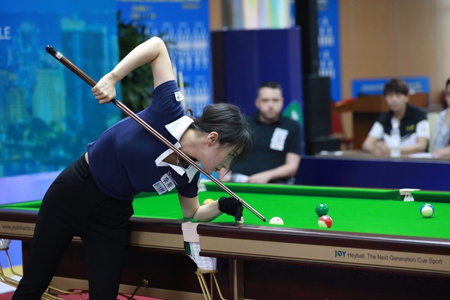 Nỗ lực bất thành của hot girl Trung Quốc trong trận chung kết giải billiards JOY Heyball  - Ảnh 1.