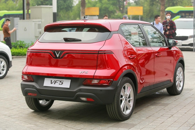 Mua VinFast VF5, nên thuê pin hay mua 'đứt' với giá 80 triệu đồng? - Ảnh 2. Mua VinFast VF5, nên thuê pin hay mua 'đứt' với giá 80 triệu đồng? - Ảnh 2.