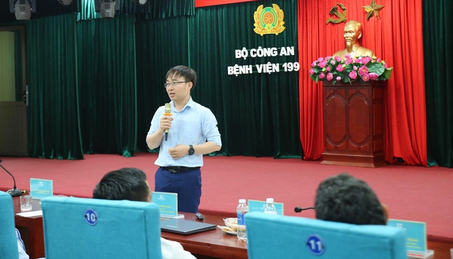 BS.CK1 Phùng Cao Cường phát biểu tại hội nghị