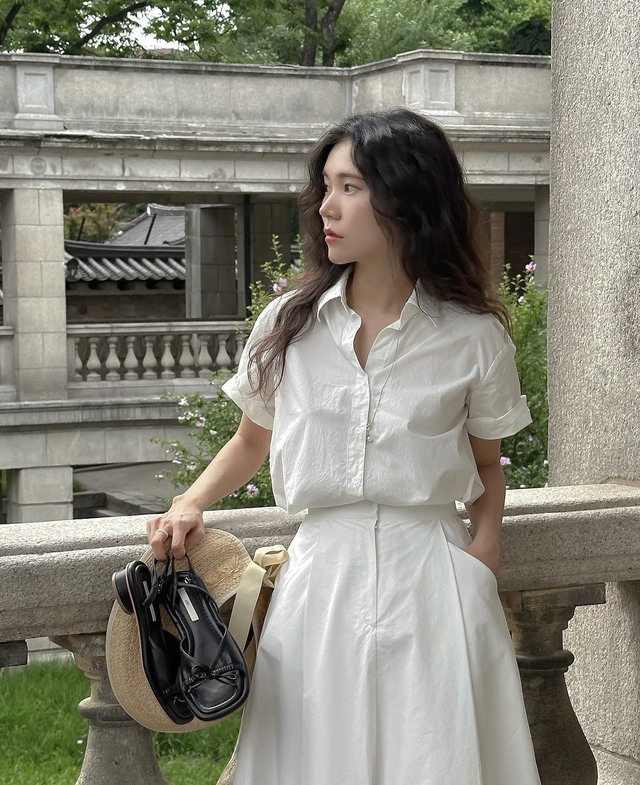 Bí quyết trẻ đẹp ở “tuổi băm” của idol xứ Hàn là chăm diện đồ màu trắng - Ảnh 5.