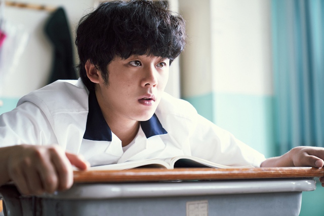 Mỹ nam Hàn xuống sắc vì tăng 30kg cho vai diễn trong phim ‘Moving’ - Ảnh 1.