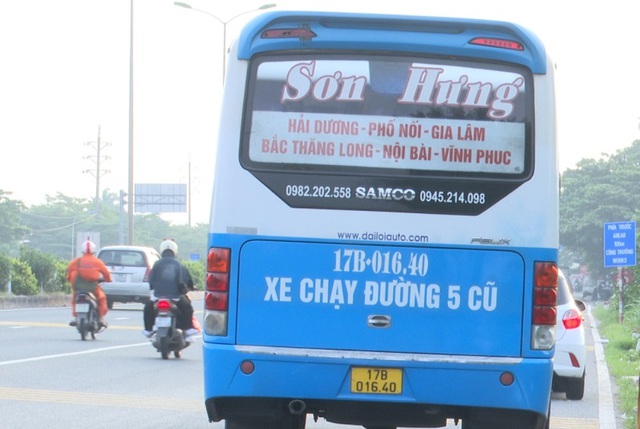 Tài xế không có giấy phép lái xe, ‘nhồi nhét’ quá 16 khách so với quy định - Ảnh 2.