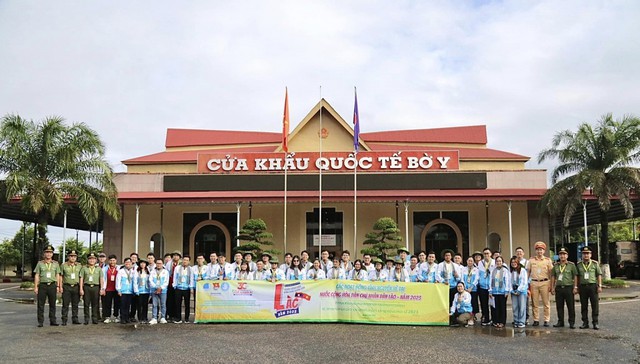 Tuyển 10 đại biểu tham gia hoạt động tình nguyện tại các nước ASEAN - Ảnh 1.