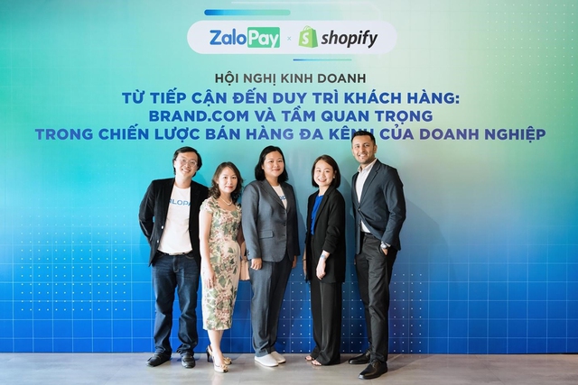 Hội nghị kinh doanh do ZaloPay và Shopify phối hợp tổ chức với sự tham gia của các chuyên gia đến từ Công ty Cổ phần sữa Việt Nam Vinamilk và Vương quốc đồ chơi MyKingdom