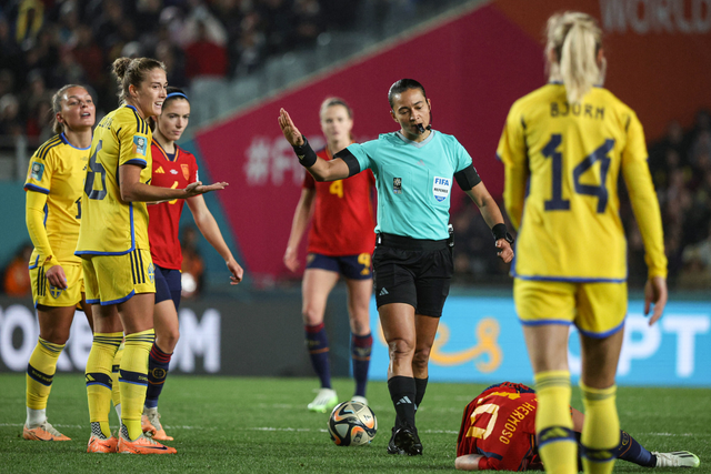 Đội tuyển nữ Thụy Điển chỉ trích trọng tài sau trận bán kết World Cup nữ 2023 - Ảnh 3.