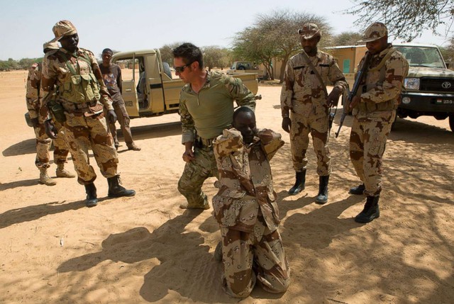 Gần 40 binh sĩ Niger bị tấn công gần Mali, Tổng thống Putin bàn giải pháp - Ảnh 2.