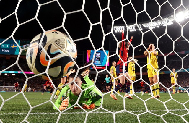 Đội tuyển nữ Thụy Điển chỉ trích trọng tài sau trận bán kết World Cup nữ 2023 - Ảnh 1.