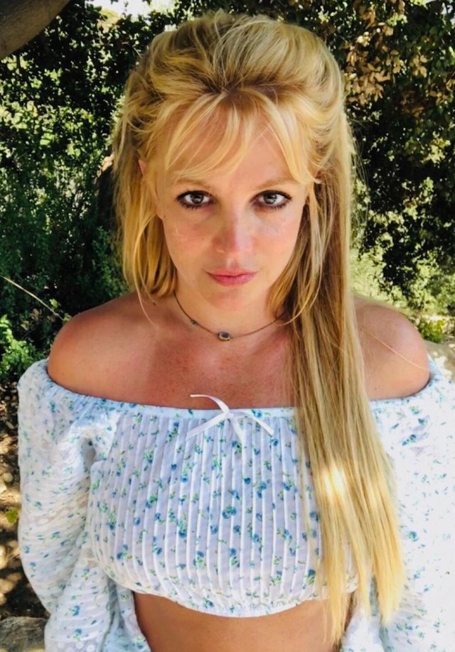 Britney Spears và chồng trẻ bước vào cuộc chiến ly hôn căng thẳng - Ảnh 2.